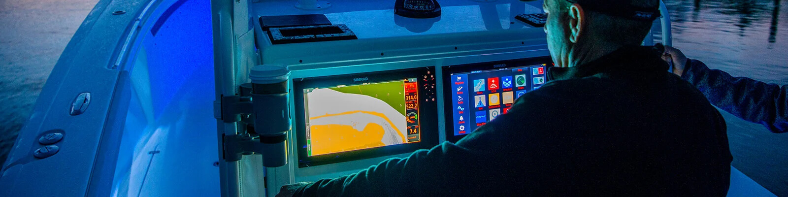 SIMRAD Ecrans IPS SolarMAX