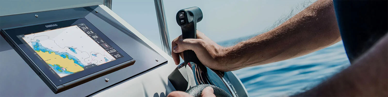 SIMRAD Écran multitouch
